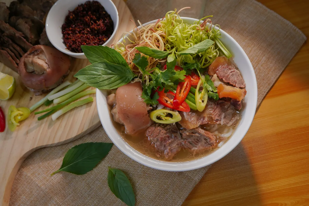 A bowl of Bun Bo Hue - A culinary masterpiece converging the essence of the ancient capital. Photo: Vy Huynh - Unsplash